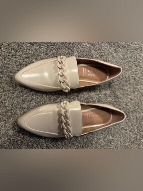 LC Lauren Conrad Cream Pointed Toe Chain Loafers
